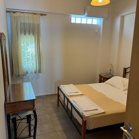 Κοχυλι 2 Με Υπεροχη Θεα Στο Αιγαιο Πελαγος! Apartment Armenistis  Bagian luar foto